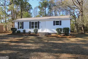 421 Vienna Cir, Fort Valley, GA 31030 - Photo 4