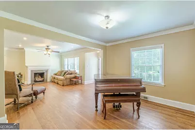 2367 Ridgeway Avenue, Atlanta, GA 30337 - Photo 12