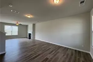 108 Cornwell Wy, Calhoun, GA 30701 - Photo 2