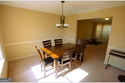 2196 Glen Briar Way, Lithonia, GA 30058 - Photo 10