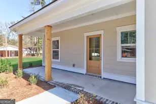 204 Pineland Dr, Rincon, GA 31326 - Photo 2