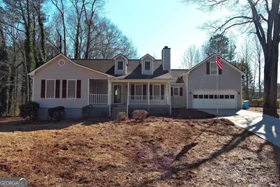 136 Crown Forest Drive, McDonough, GA 30252 - Photo 2