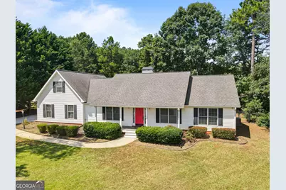 84 Hidden Lakes Court, Newnan, GA 30263 - Photo 2