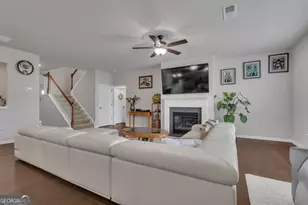 610 Napier Pass, Peachtree City, GA 30269 - Photo 16