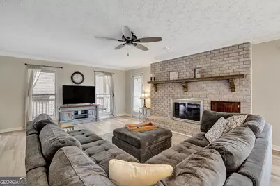 300 Briarwood Road, Tyrone, GA 30290 - Photo 8