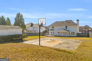 816 Kaitlyn Dr, Loganville, GA 30052 - Photo 12