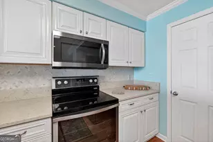 100 Floyd St, Saint Simons, GA 31522 - Photo 10