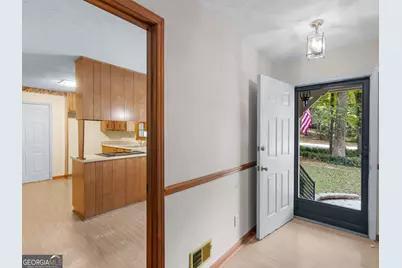 8294 Winston Way, Jonesboro, GA 30236 - Photo 12