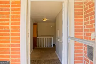 3861 Desoto Dr, Macon, GA 31206 - Photo 10