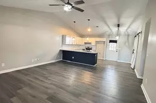 235 Riverbend Dr, Covington, GA 30014 - Photo 2