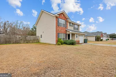 218 Guyett Avenue, Hinesville, GA 31313 - Photo 2