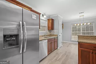 218 Guyett Ave, Hinesville, GA 31313 - Photo 8