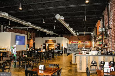 138 N Midland Avenue, Monroe, GA 30655 - Photo 1