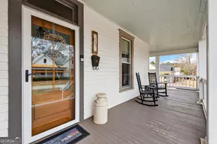 35 Combs St, Locust Grove, GA 30248 - Photo 4