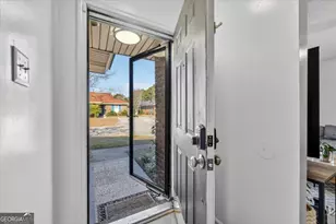 12 Peach Ct, Savannah, GA 31419 - Photo 4