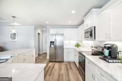 420 Lamplight Drive, Byron, GA 31008 - Photo 14