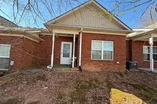 6878 Tara Oaks Dr, Riverdale, GA 30274 - Photo 4