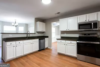 10937 Southwood Drive, Hampton, GA 30228 - Photo 14