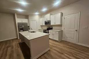 28 Umber Ln, Newnan, GA 30263 - Photo 8