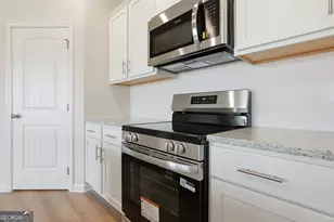 28 Umber Ln, Newnan, GA 30263 - Photo 6