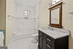 684 S Elizabeth Pl NW, Atlanta, GA 30318 - Photo 14