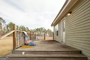 325 New Hope Church Rd, Alma, GA 31510 - Photo 16