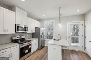 1095 Tucker Ave, Atlanta, GA 30310 - Photo 10