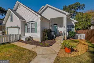 308 Magnolia St, Saint Simons, GA 31522 - Photo 2
