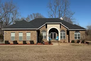 159 Jockey Ln, Cochran, GA 31014 - Photo 1