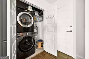 1080 Peachtree St NE, Atlanta, GA 30309 - Photo 24