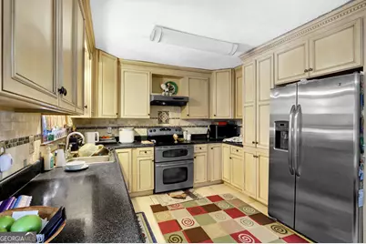 869 Falconcrest Drive, Lawrenceville, GA 30043 - Photo 10