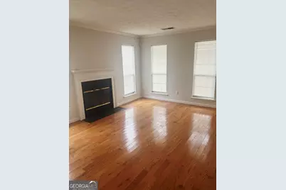 557 Crestridge Court, Stone Mountain, GA 30083 - Photo 2