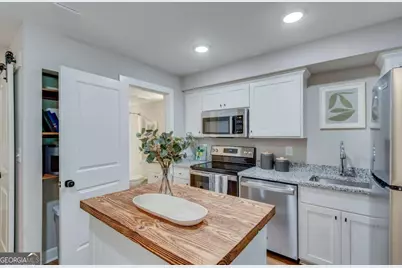 710 Jesse Jewell SE #210, Gainesville, GA 30501 - Photo 12