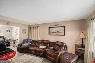 2203 Honeybee Creek Dr, Griffin, GA 30224 - Photo 8