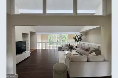 192 NE Kings Row NE, Marietta, GA 30067 - Photo 2