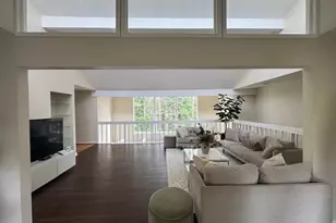 192 NE Kings Row NE, Marietta, GA 30067 - Photo 2