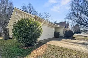 615 Fieldcrest Dr, McDonough, GA 30253 - Photo 2