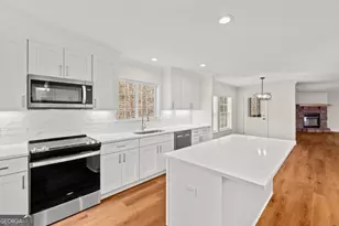 576 Redland Rd, Franklin, GA 30217 - Photo 4