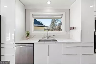 6179 Windsong Way, Smoke Rise, GA 30087 - Photo 18