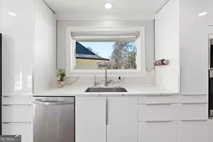 6179 Windsong Way, Smoke Rise, GA 30087 - Photo 16