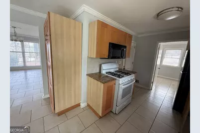 2580 Lake Capri Road NW, Conyers, GA 30012 - Photo 16
