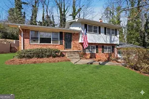 90 Elm Dr, Toccoa, GA 30577 - Photo 2