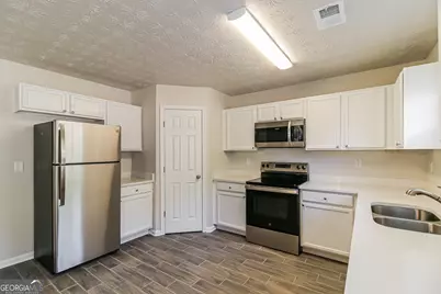 263 Millstone Drive, Hampton, GA 30228 - Photo 6