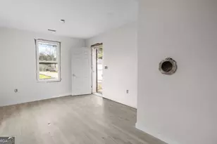 2118 E Gwinnett St, Savannah, GA 31404 - Photo 6