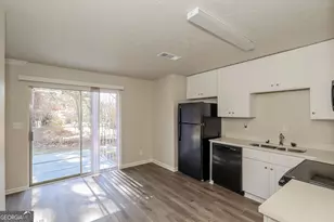 295 Adena Ln W, South Fulton, GA 30349 - Photo 8