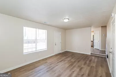 145 W Village Court, Riverdale, GA 30296 - Photo 4