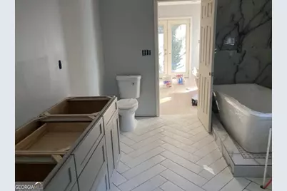 758 Charlotte Place NW, Atlanta, GA 30318 - Photo 8