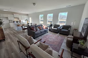 19 Umber Ln, Newnan, GA 30263 - Photo 2