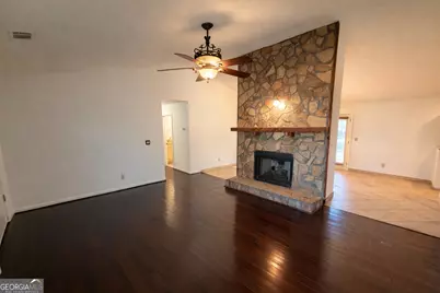 3573 Clearview Drive, Rex, GA 30273 - Photo 4