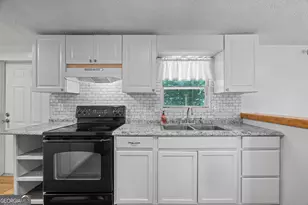 148 Rue Lafayette, Lavonia, GA 30553 - Photo 10